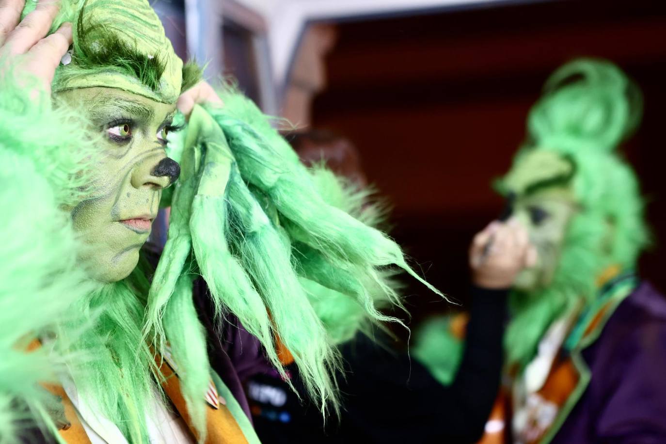 Una de animales en el Falla: ovejas negras, grinchs y el fondo marino de la Caleta, en camerinos