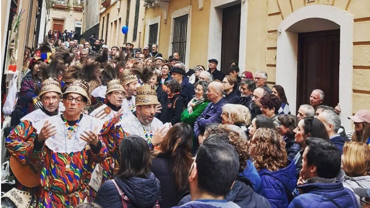 La guía con las mejores chirigotas ilegales que encontrarás en las calles de Cádiz este 2024