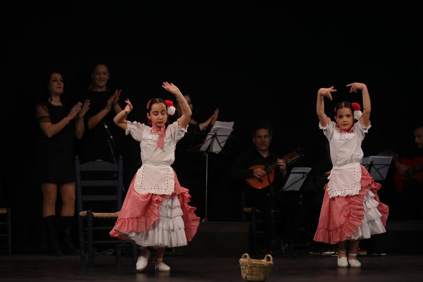 Fotos: Pregón infantil, tanquillos y circuito de agrupaciones en el miércoles de Carnaval