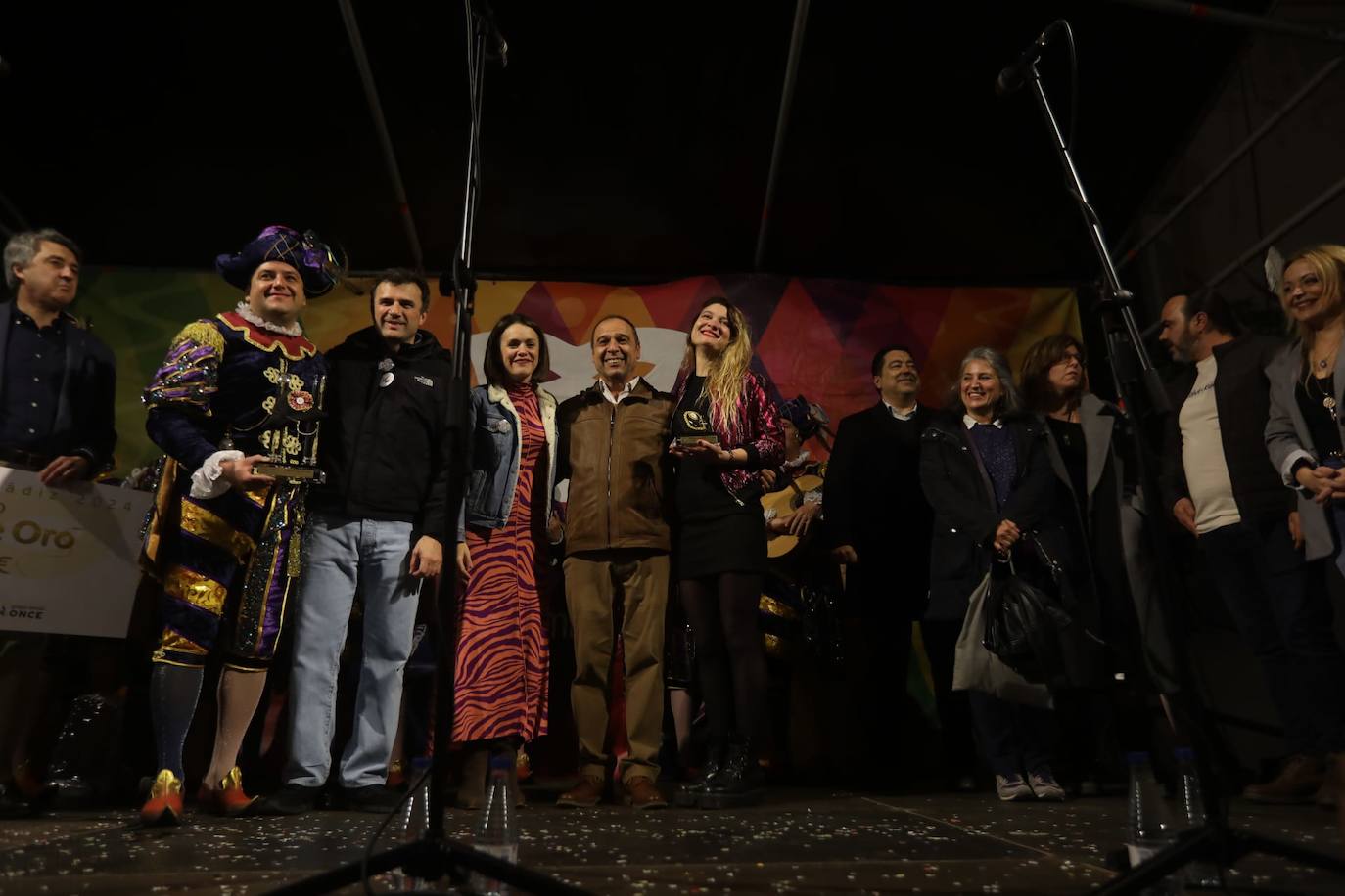 Imágenes del jueves de Carnaval: Tablaos, Aguja de Oro, Javi Medina y Riki Rivera