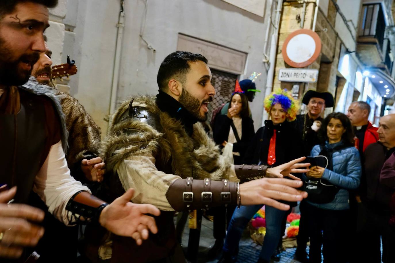 Fotos: Cádiz va despidiendo su Carnaval por todo lo alto