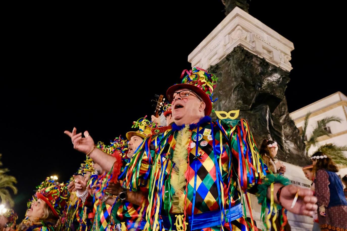 Fotos: Cádiz va despidiendo su Carnaval por todo lo alto