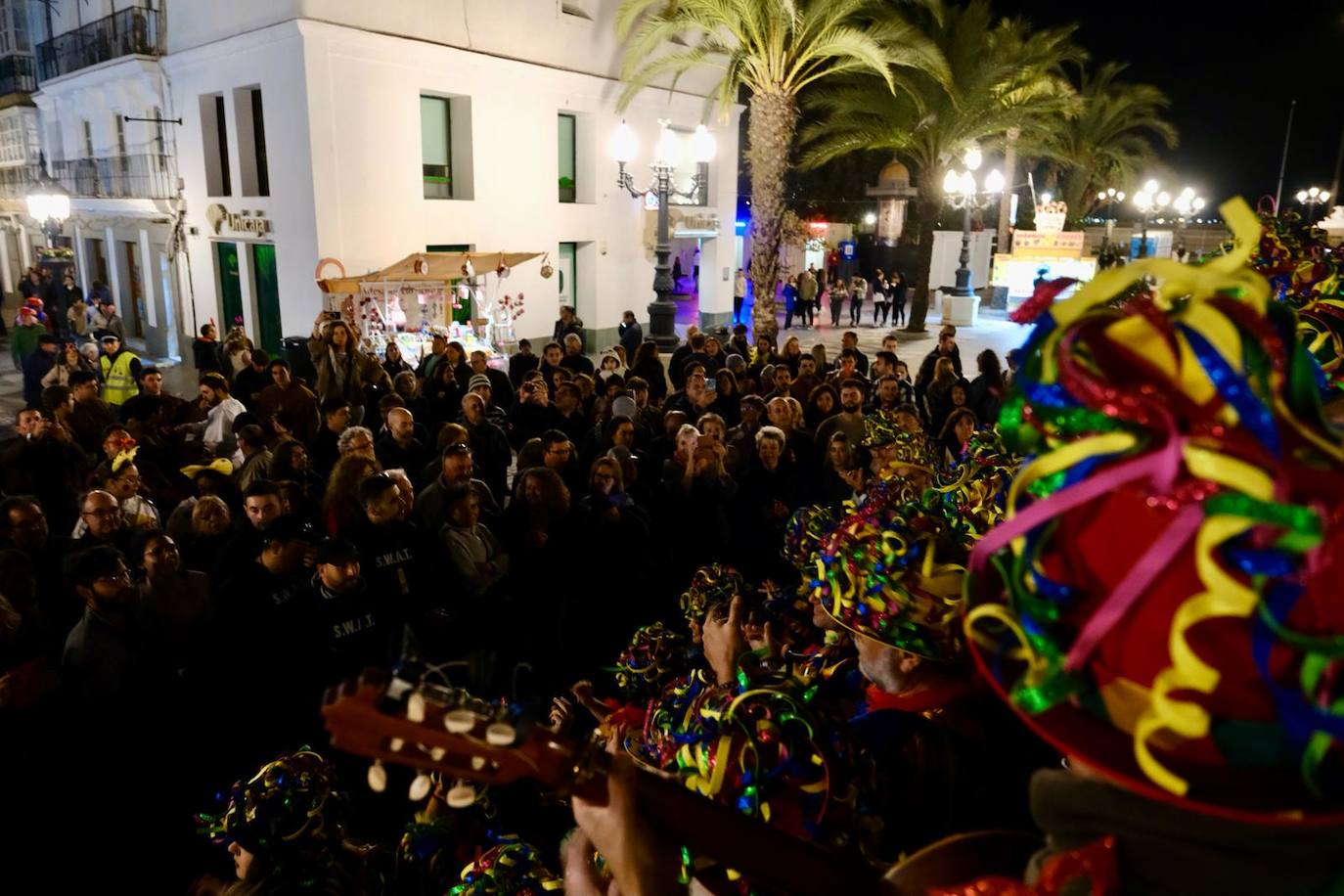 Fotos: Cádiz va despidiendo su Carnaval por todo lo alto