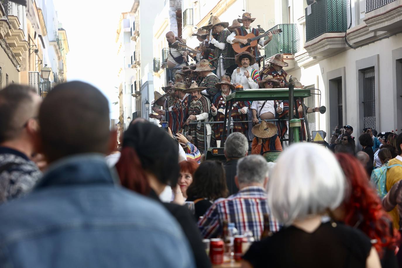 Fotos: Tanguillos, coros y gran ambiente en el sábado de Carnaval