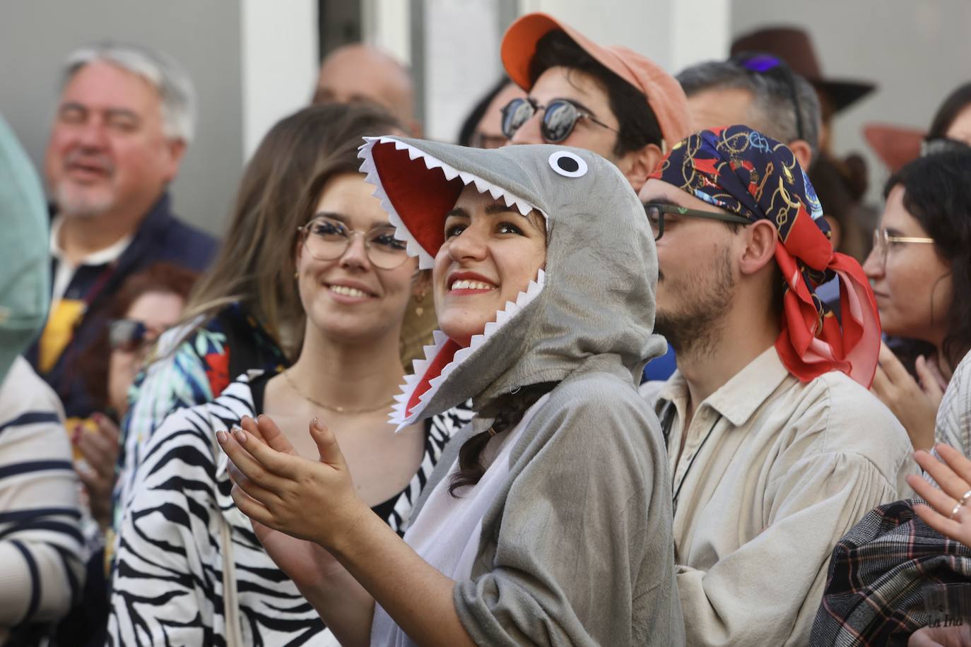 Fotos: Tanguillos, coros y gran ambiente en el sábado de Carnaval