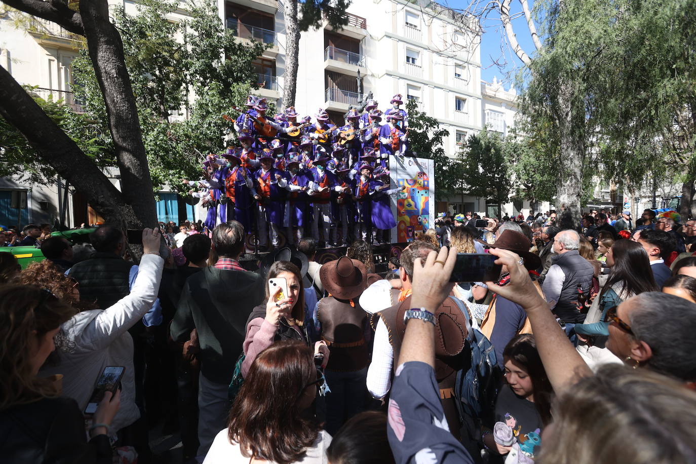 Fotos: Cantera, coros y gran ambiente en un soleado Domingo de Piñata