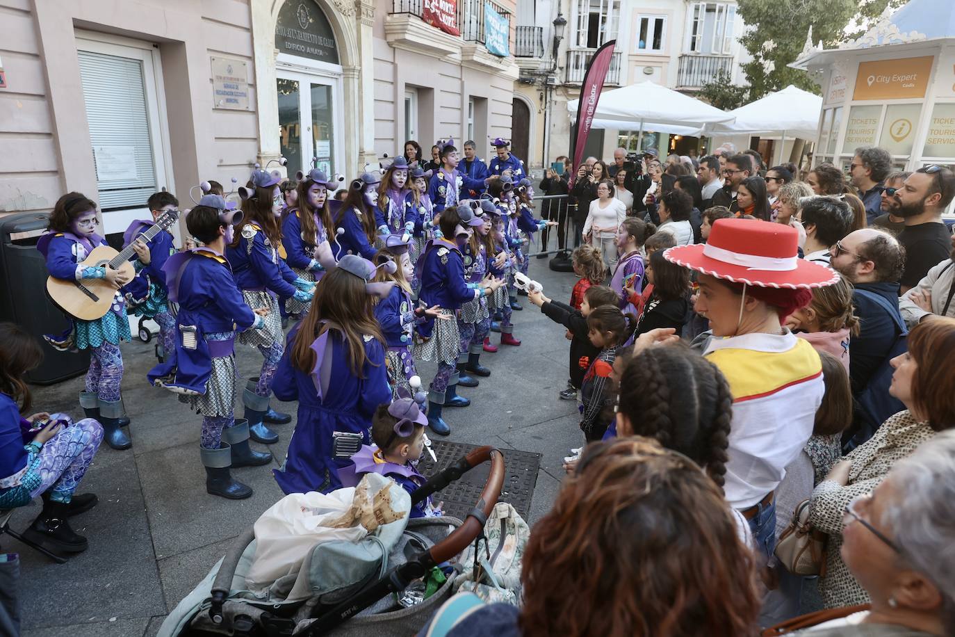 Fotos: Cantera, coros y gran ambiente en un soleado Domingo de Piñata