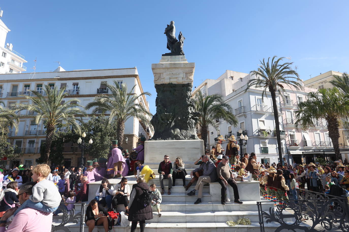 Fotos: Cantera, coros y gran ambiente en un soleado Domingo de Piñata