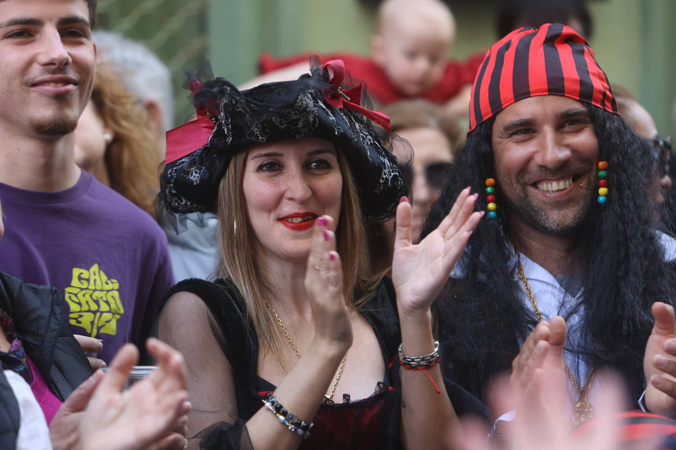 Fotos: Cantera, coros y gran ambiente en un soleado Domingo de Piñata