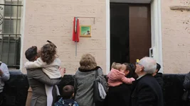 Vídeo: Inaugurada la placa en la casa natal de Julio Pardo