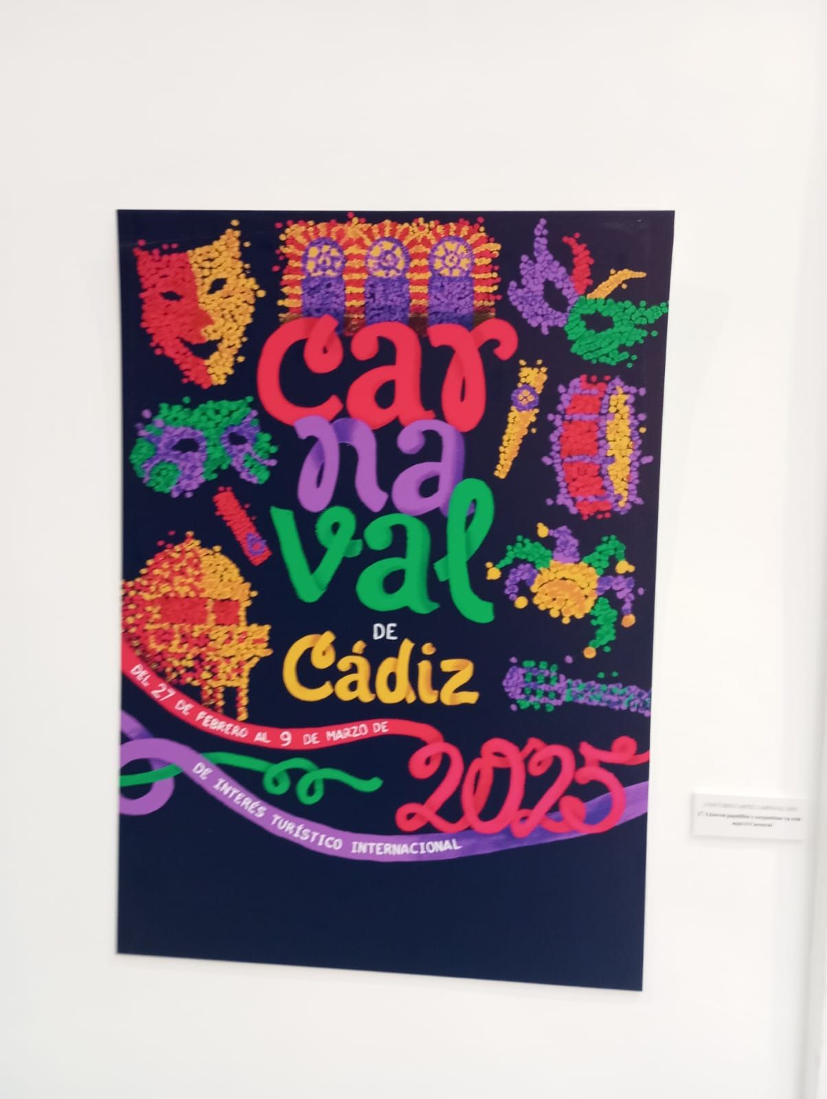 Fotos: la exposición con todos los carteles de Carnaval de Cádiz