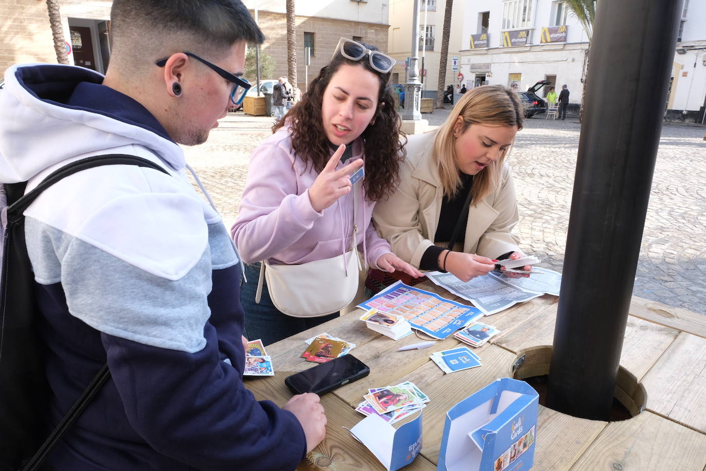 Primera quedada para intercambio de &#039;Gadicards&#039;