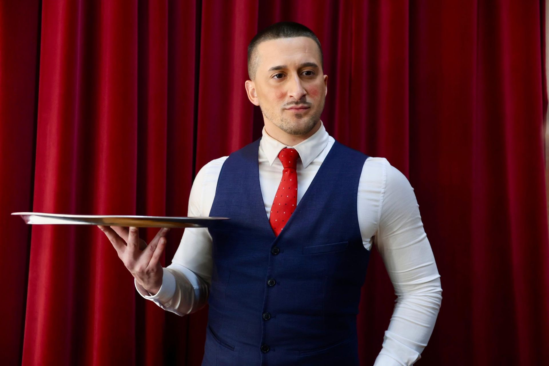 Fotos del día del regreso del &#039;Yuyu&#039; al Falla: ni el camarero Cristian Ventura se lo quiso perder