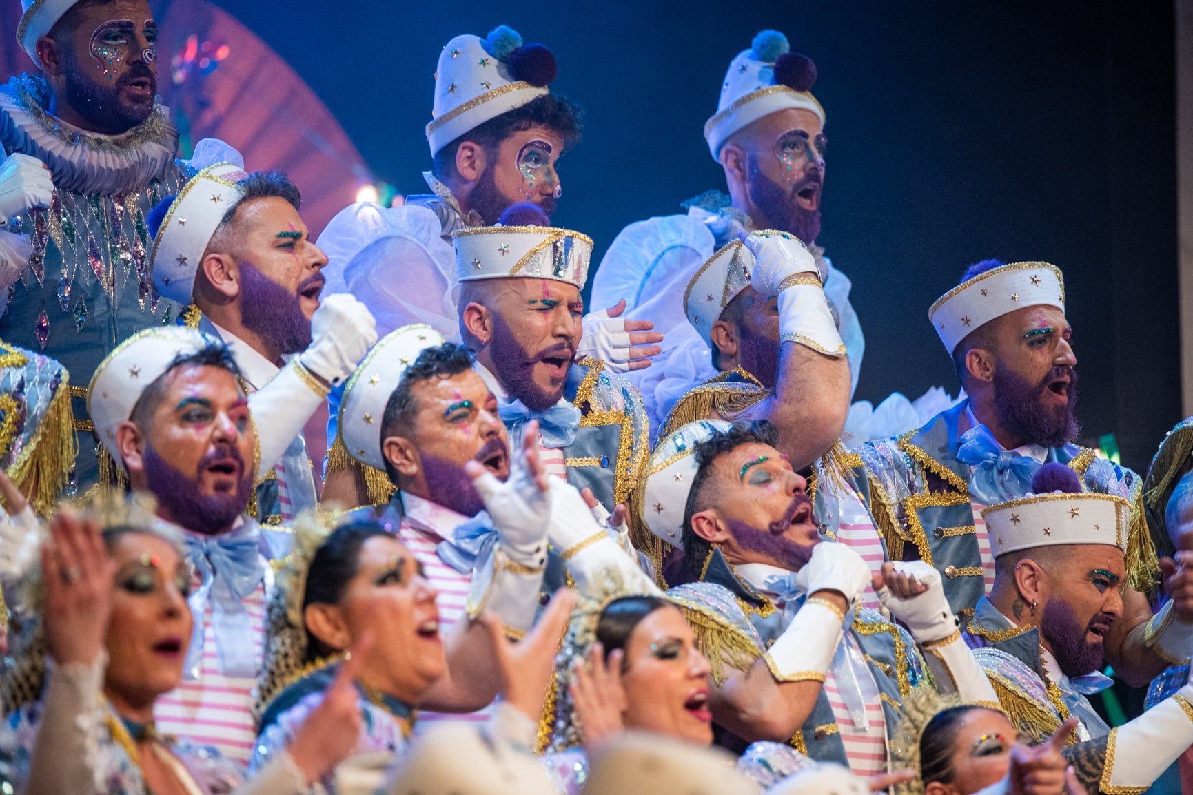 Fotos: Coro &#039;Cádiz, el show&#039; en cuartos