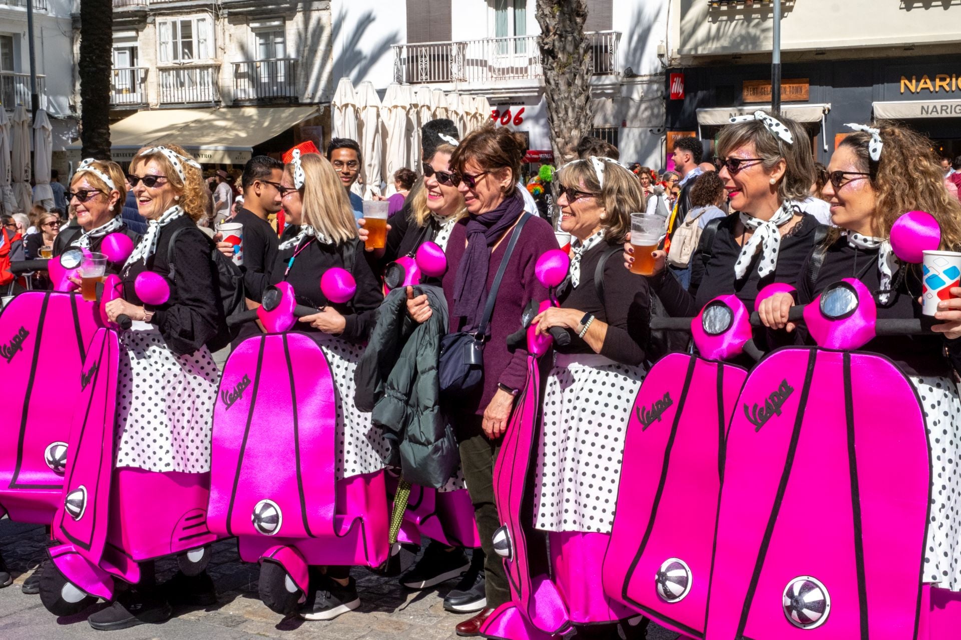 El ambiente del primer sábado de Carnaval, en imágenes