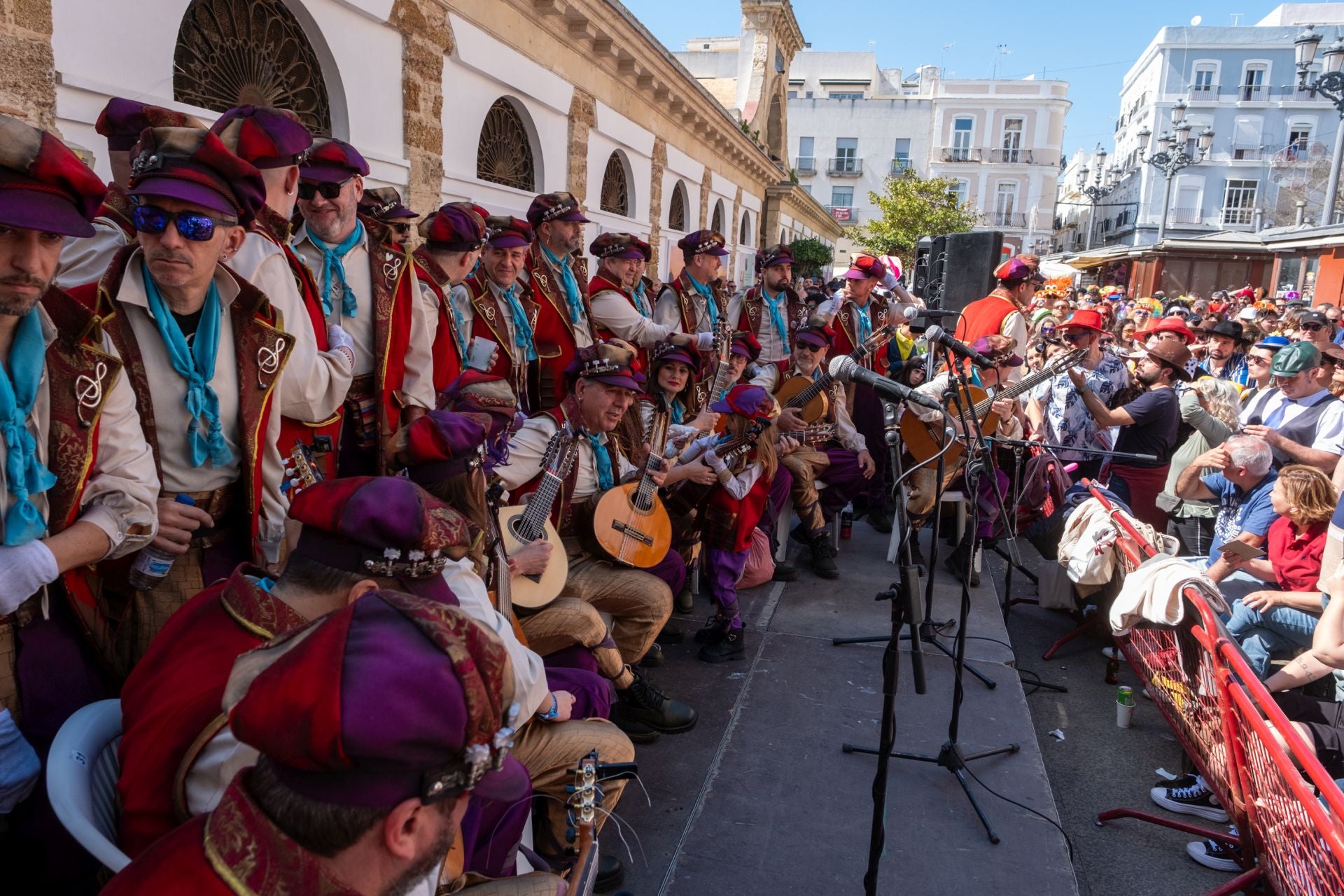 El ambiente del primer sábado de Carnaval, en imágenes