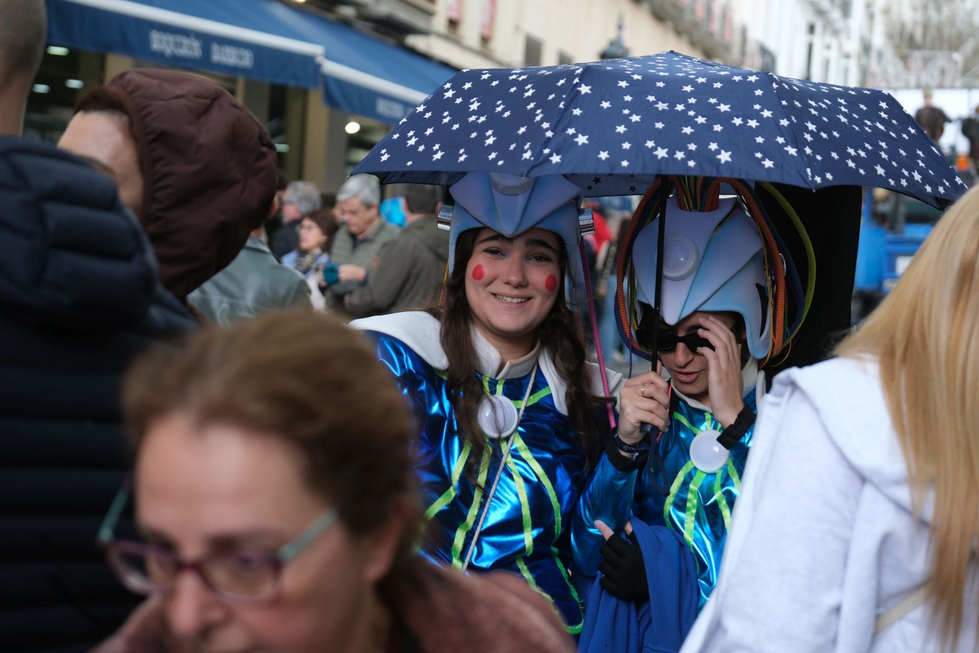 El ambiente del domingo de Carnaval, en imágenes