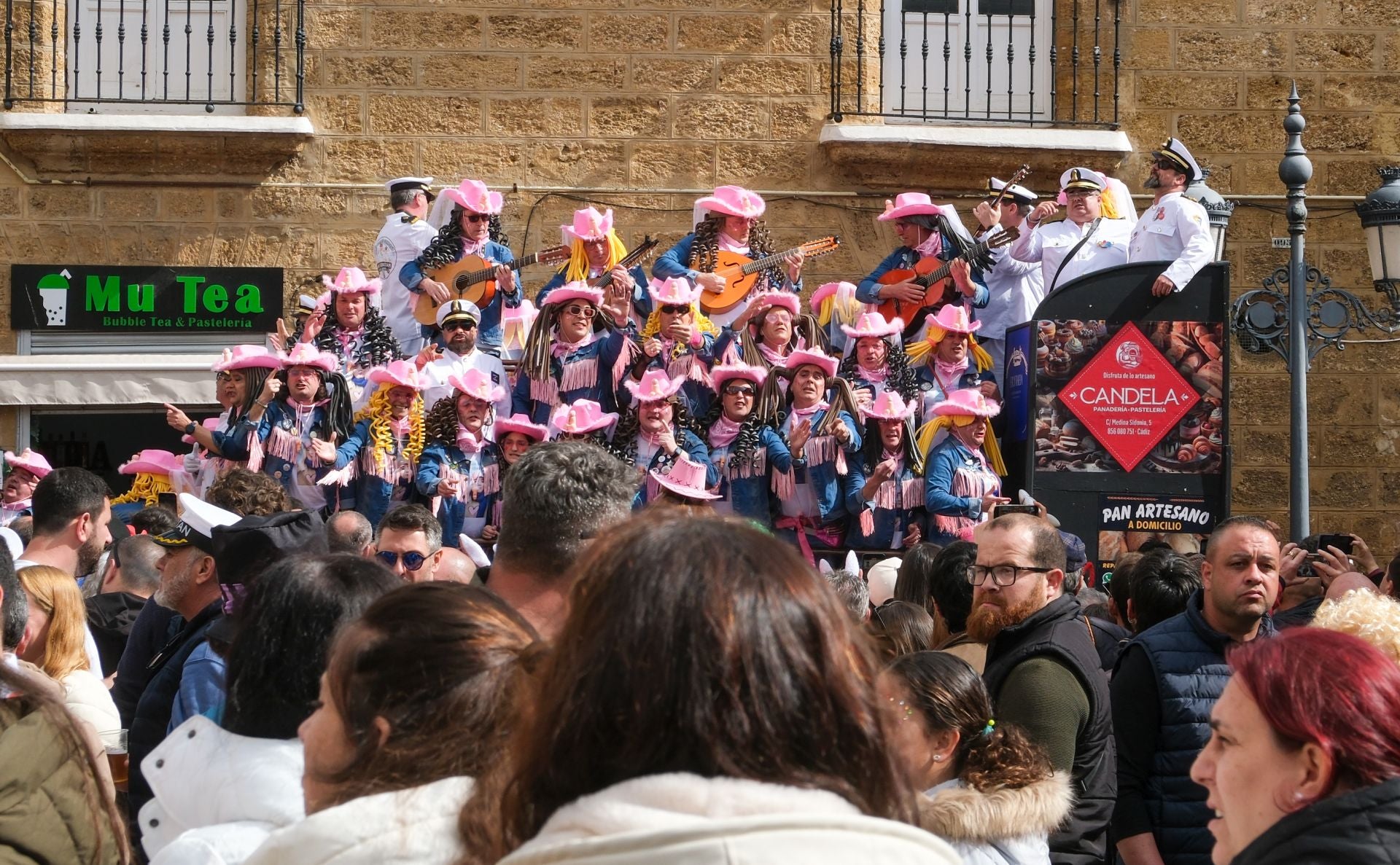 El ambiente del domingo de Carnaval, en imágenes