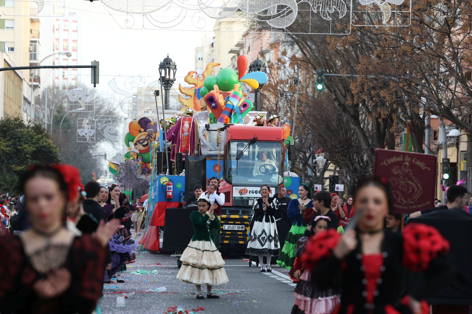 Fotos: Así ha sido la Gran Cabalgata de Carnaval de Cádiz