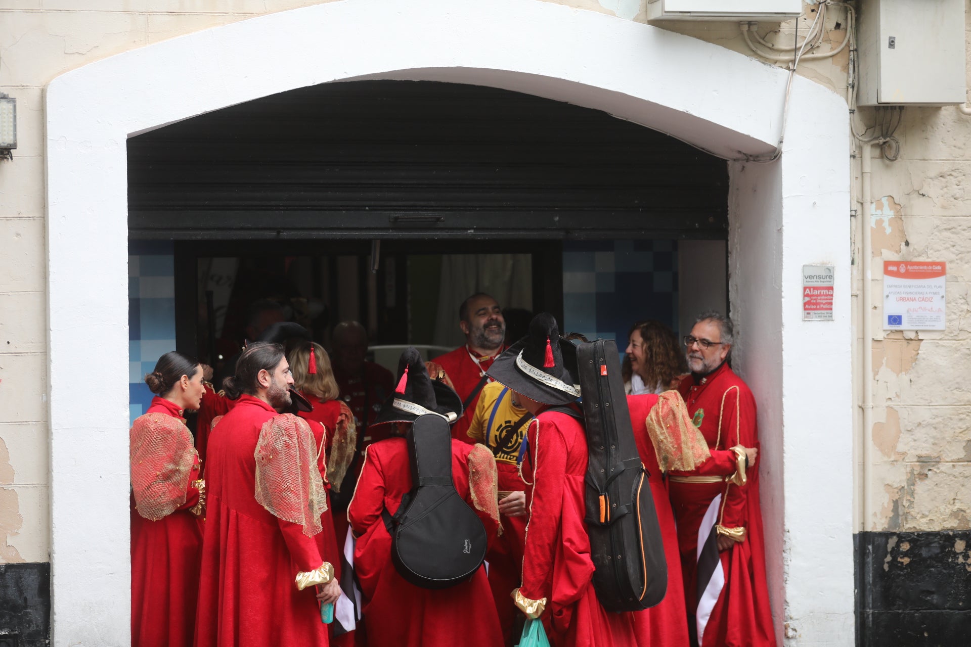 Fotos: La borrasca Jana agua el segundo Domingo de Carnaval en Cádiz