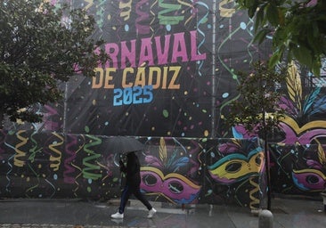 La lluvia precipita el fin del Carnaval de Cádiz 2025