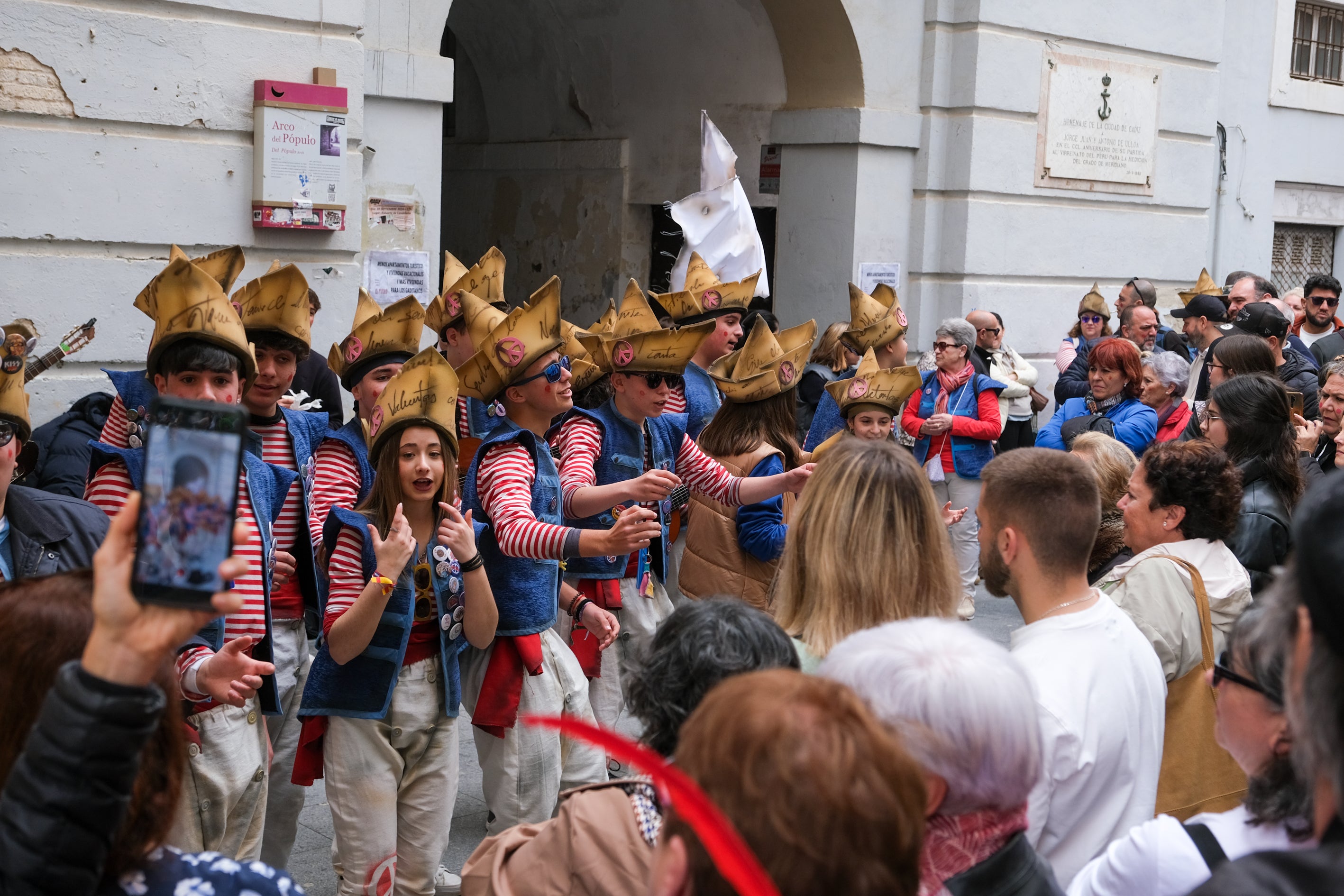 Tregua de lluvia para disfrutar del Carnaval Chiquito