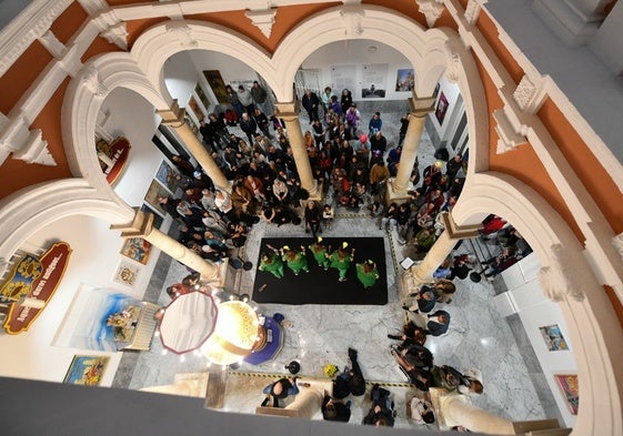 El Ayuntamiento de Cádiz adjudica la tienda de la Casa del Carnaval: este es el importe anual