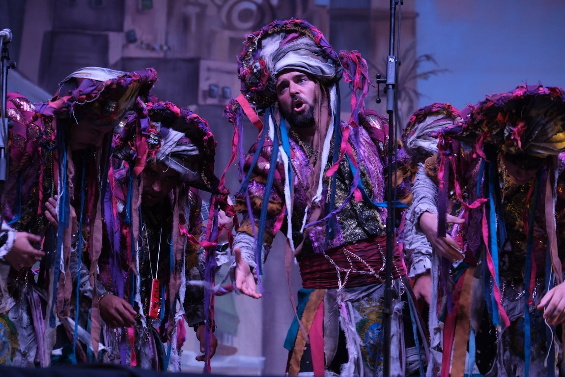 Mágica noche de Carnaval en Cádiz Music Stadium
