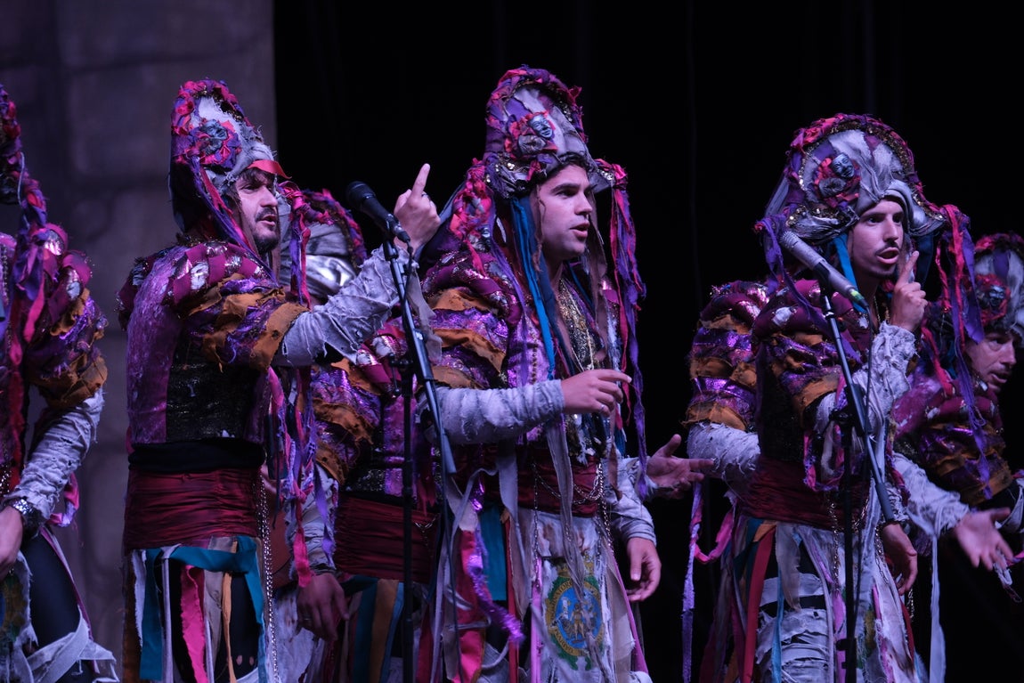 Mágica noche de Carnaval en Cádiz Music Stadium