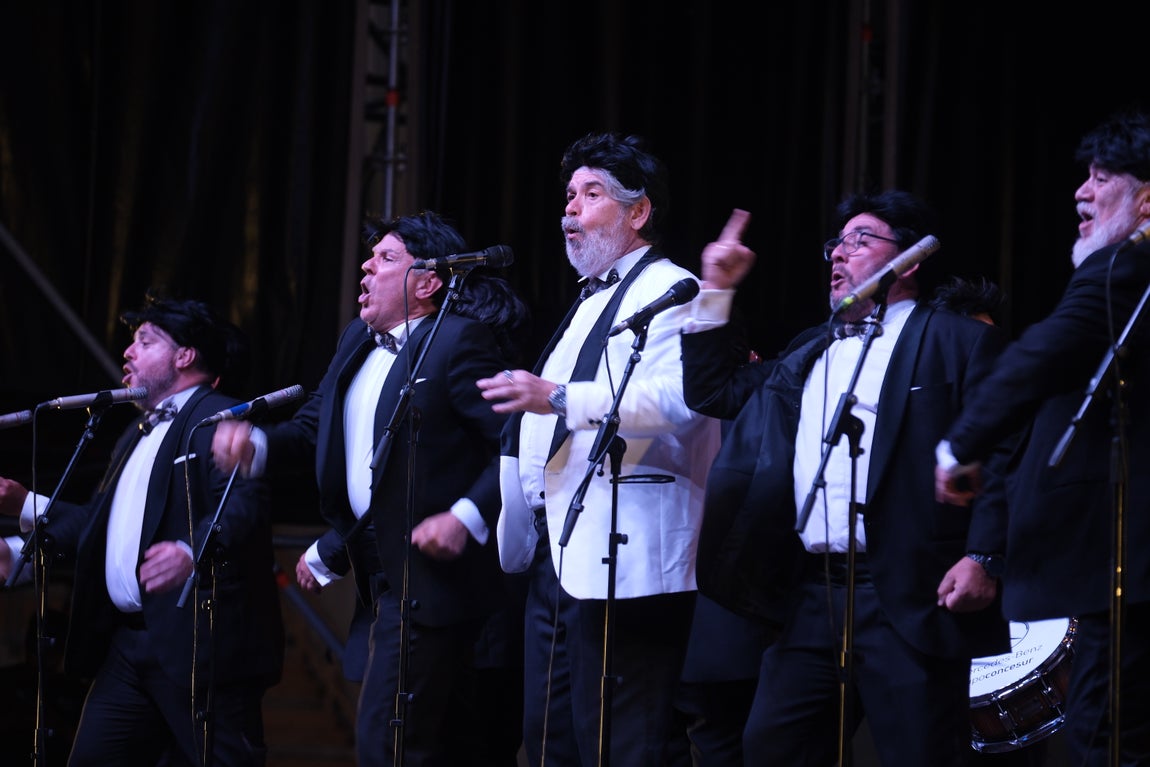 Mágica noche de Carnaval en Cádiz Music Stadium