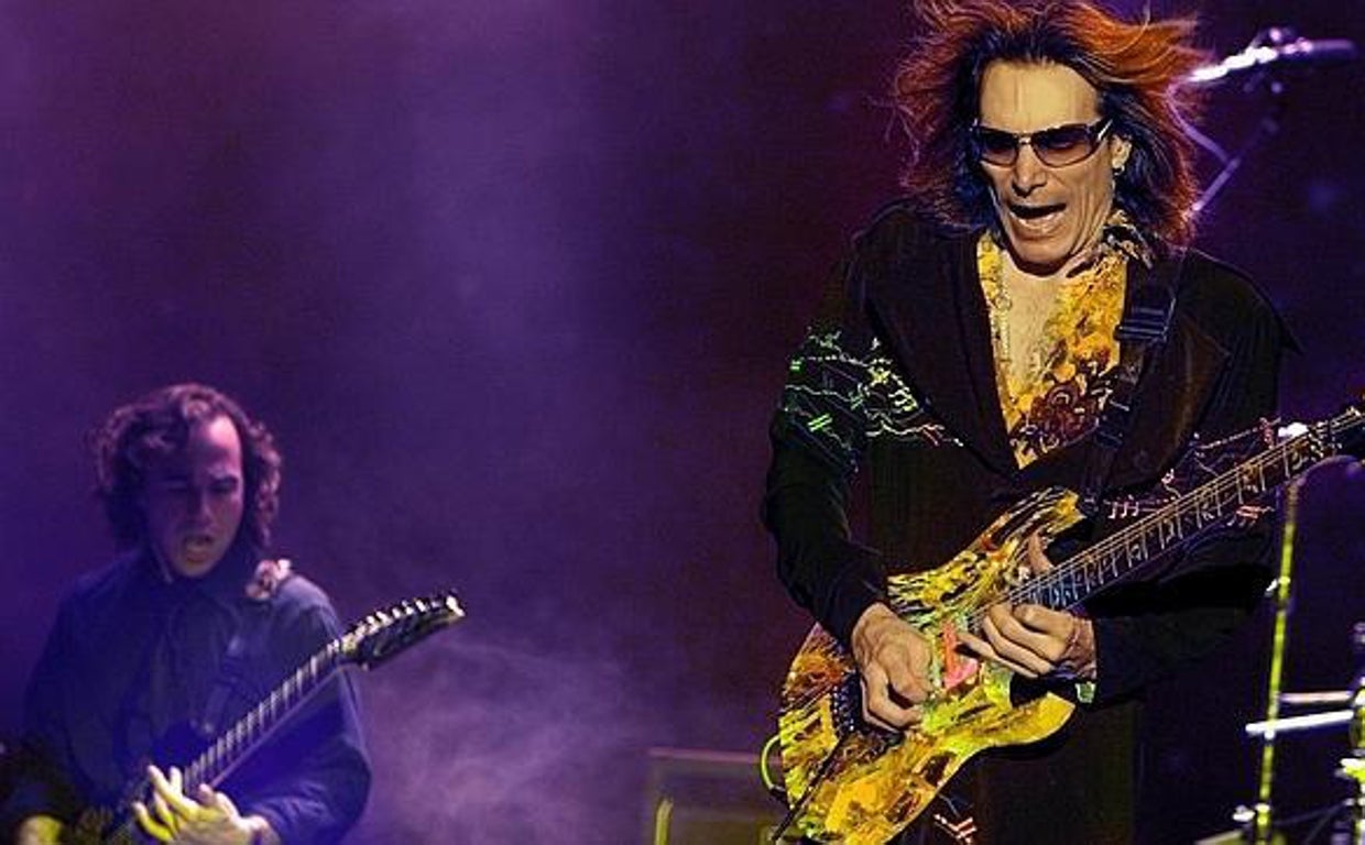 Steve Vai sale a escena esta noche en el Concert Music Festival