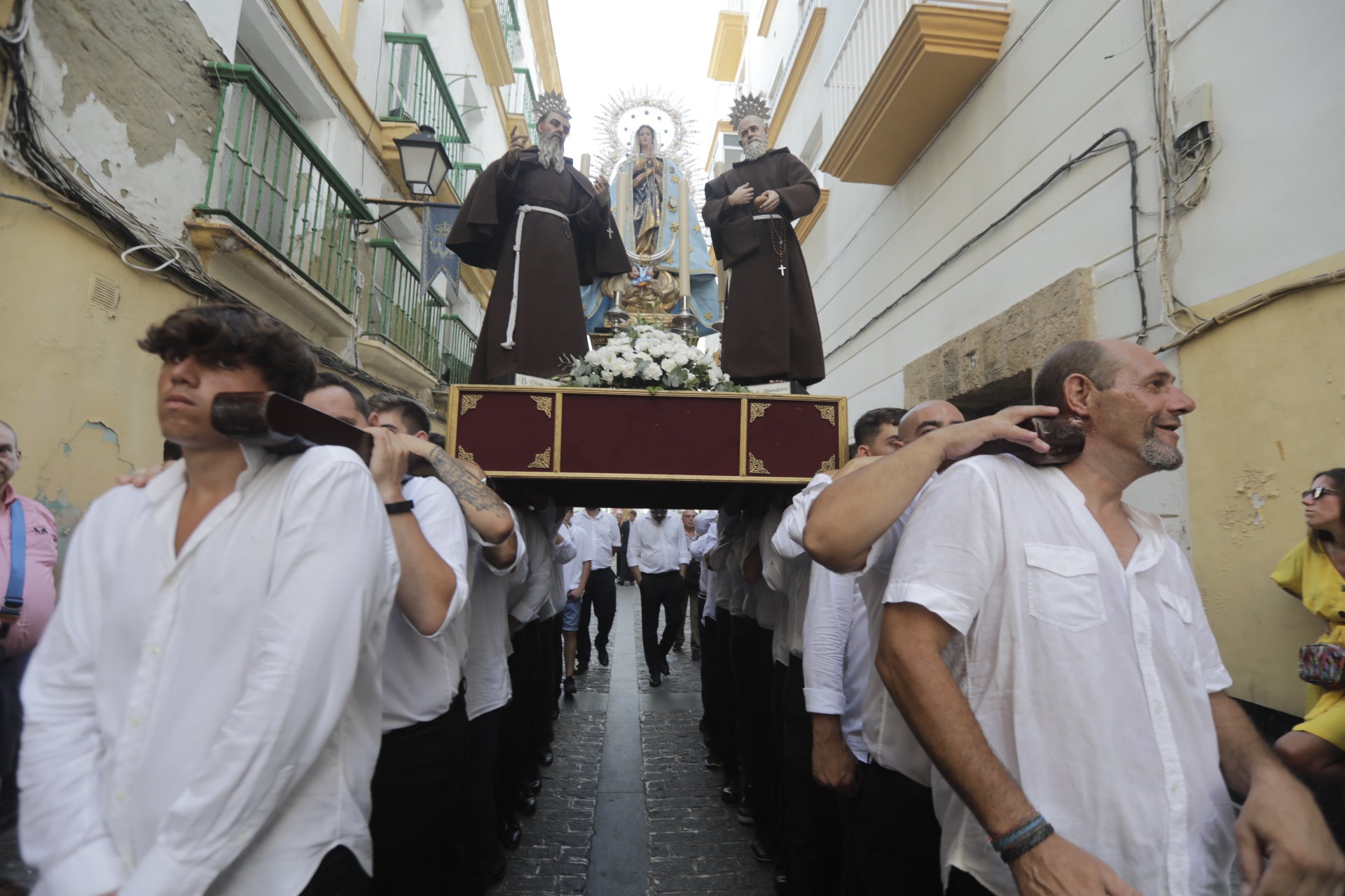 La Castrense vuelve a brillar restaurada y con sus imágenes