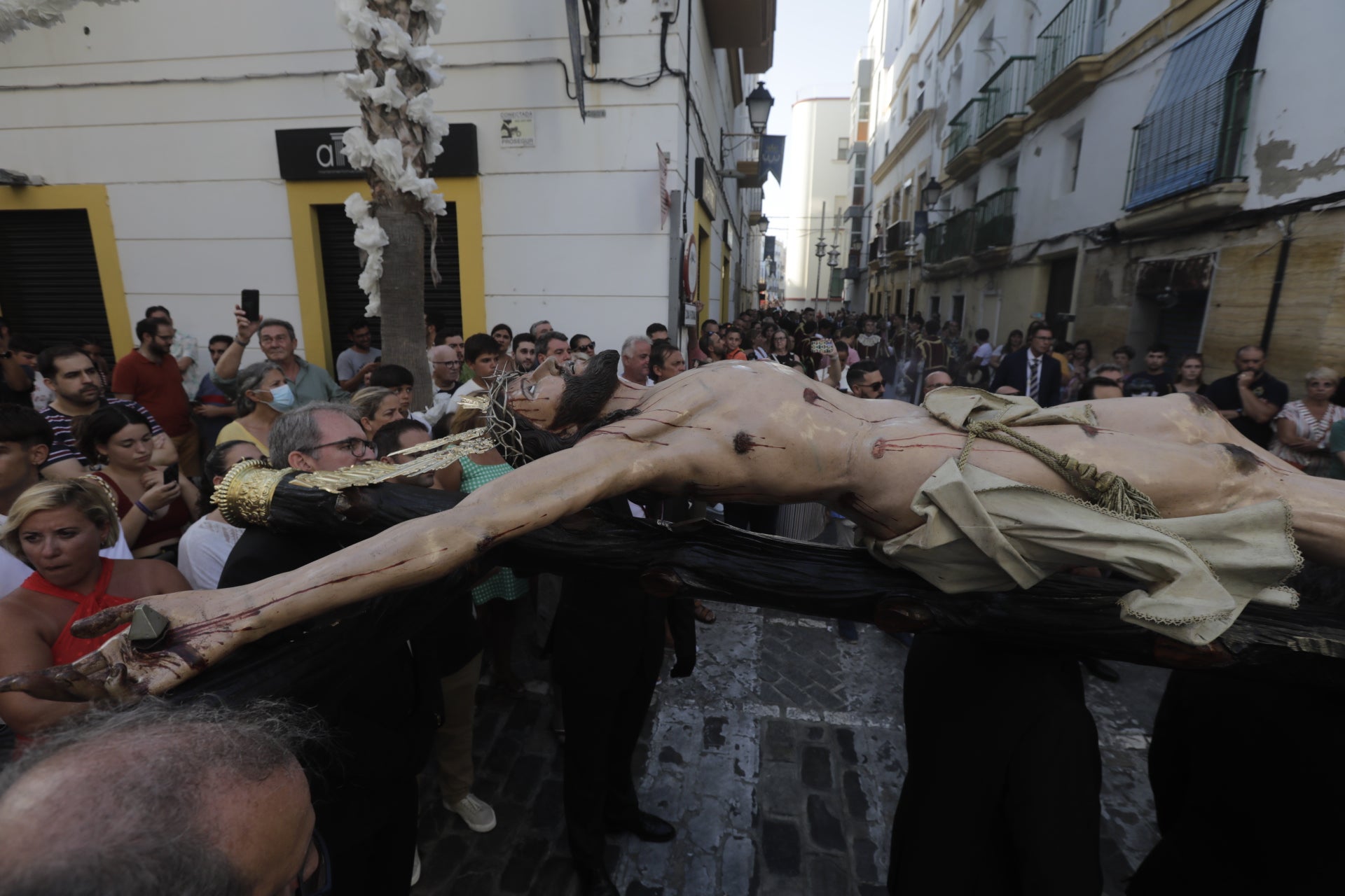 La Castrense vuelve a brillar restaurada y con sus imágenes