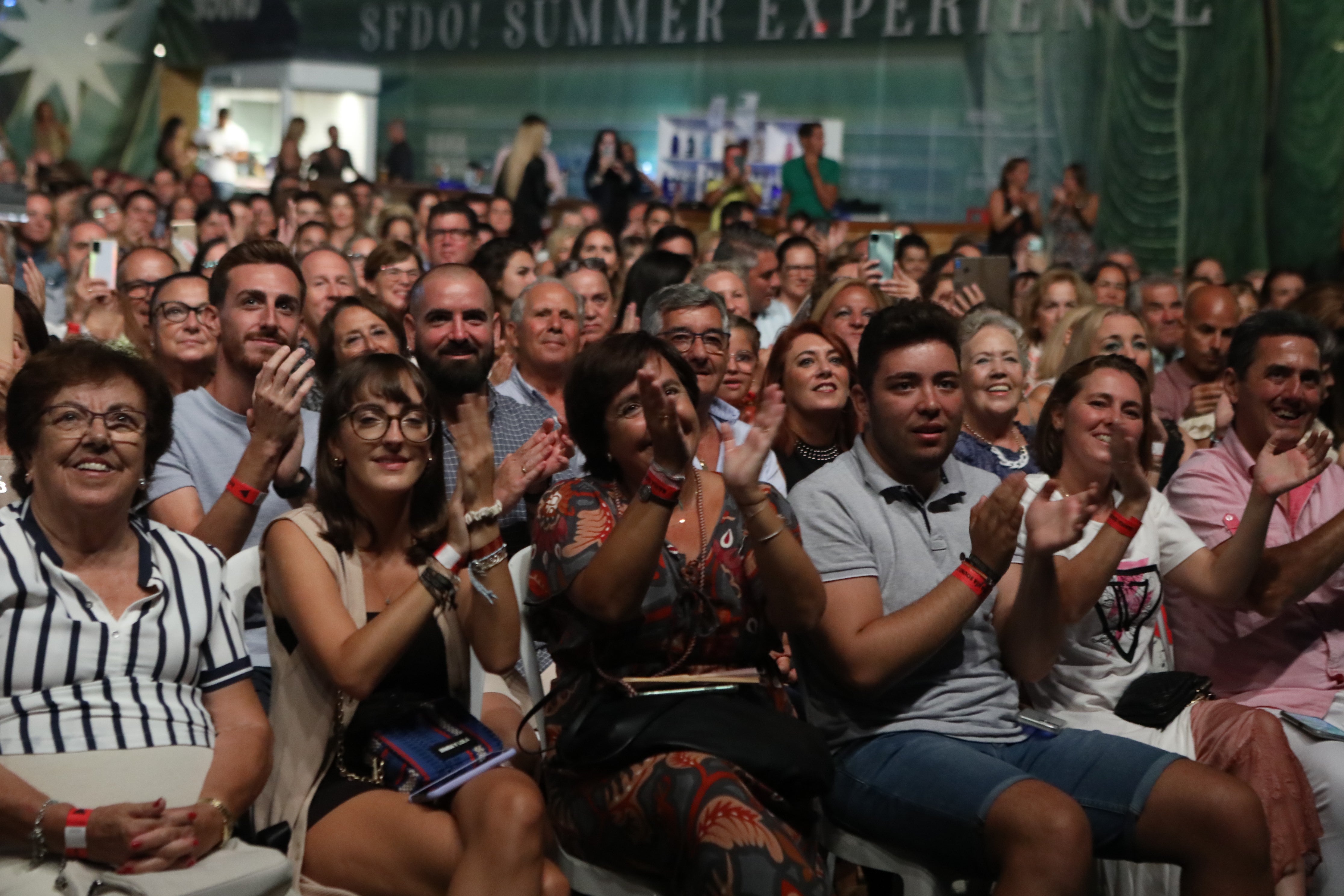 Fotos: Bahía Sound, con Pastora Soler, pone el cierre a un verano musical espectacular