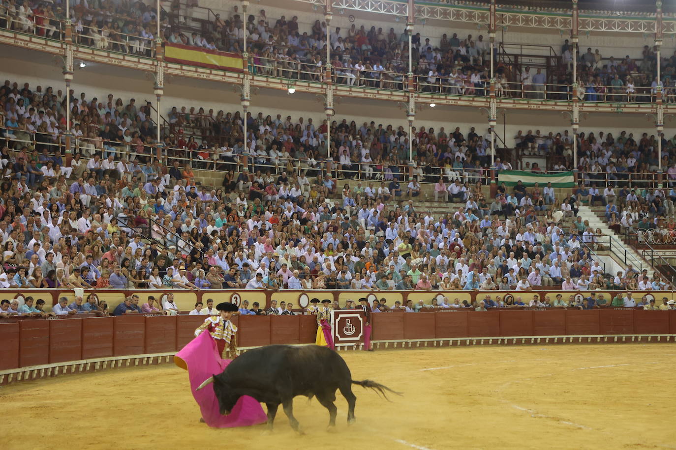 Fotos: Roca Rey sufre una cornada en la tarde de toros de El Puerto