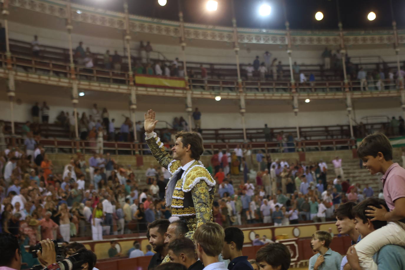 Fotos: Roca Rey sufre una cornada en la tarde de toros de El Puerto