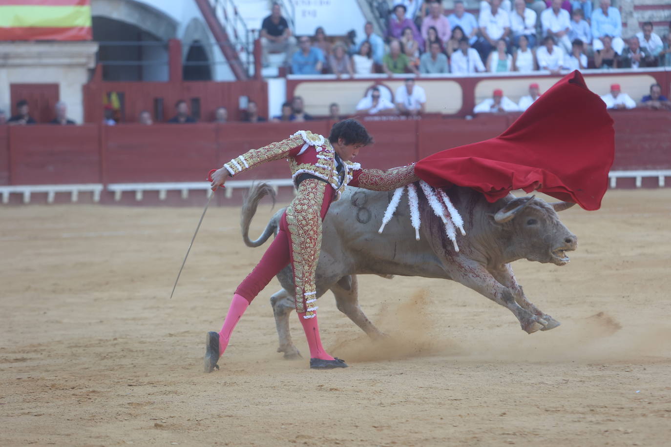 Fotos: Roca Rey sufre una cornada en la tarde de toros de El Puerto