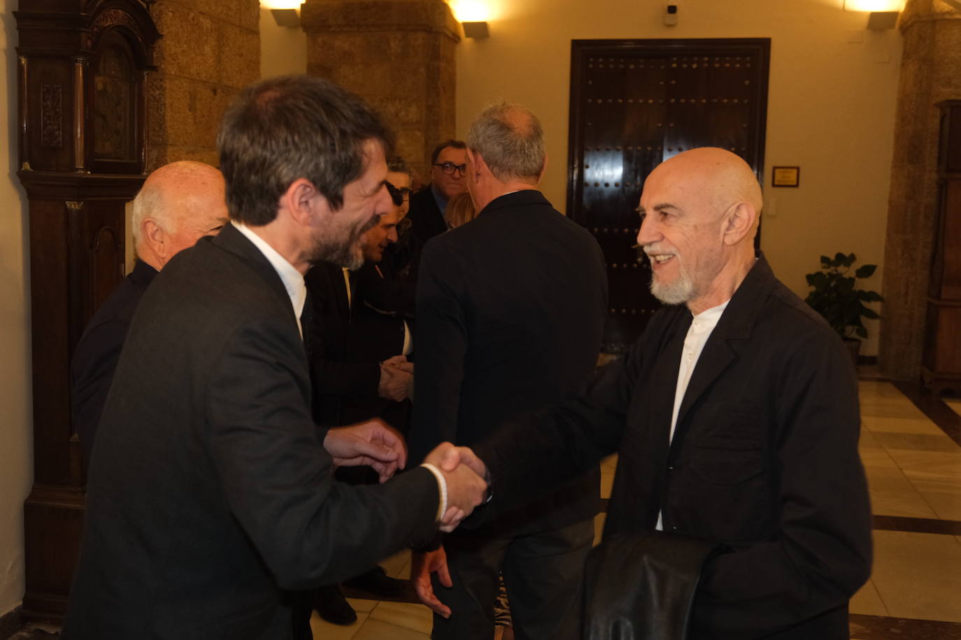 Fotos: Recepción de Ernest Urtasun a los galardonados con las Medallas al Mérito de Bellas Artes 2022