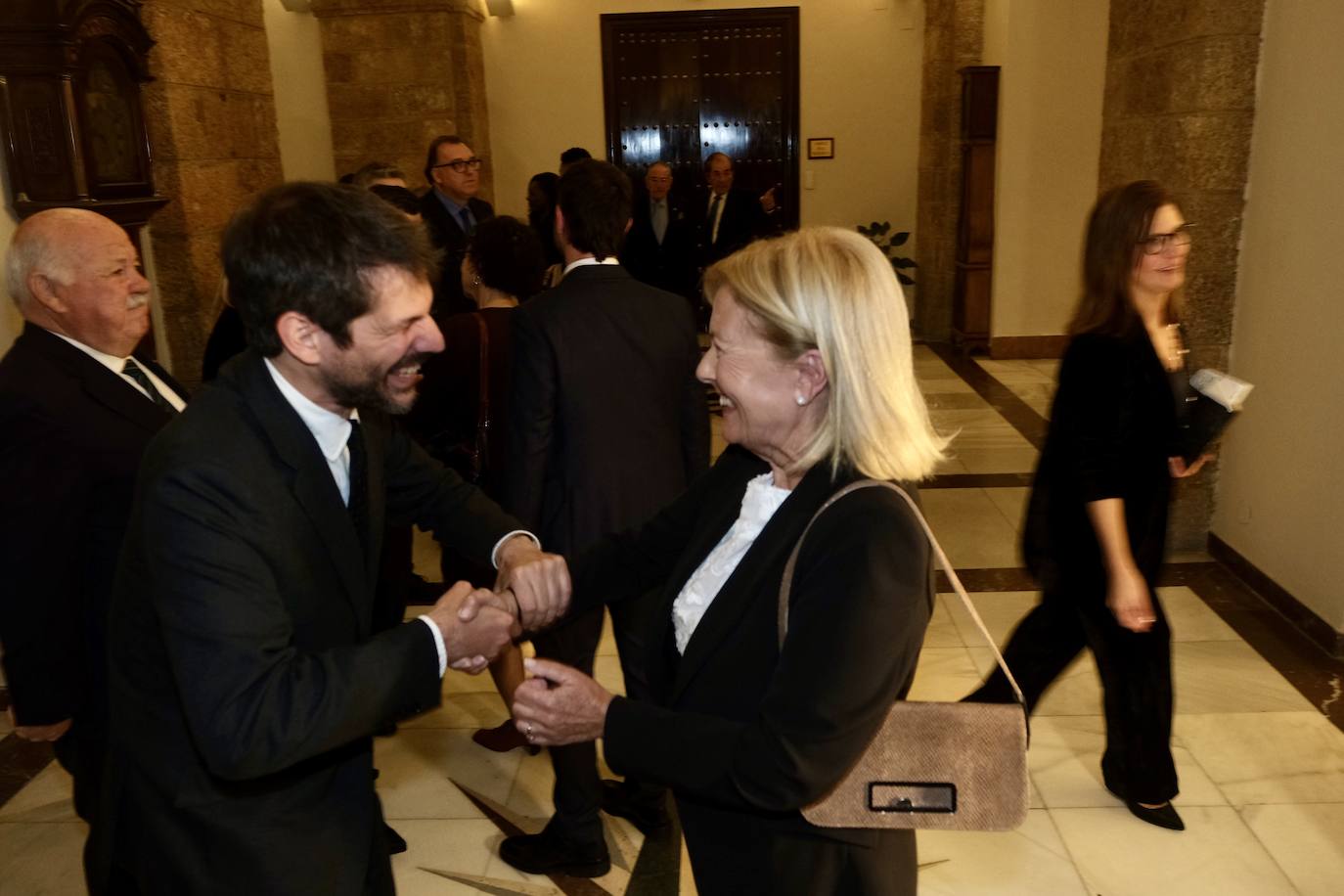 Fotos: Recepción de Ernest Urtasun a los galardonados con las Medallas al Mérito de Bellas Artes 2022