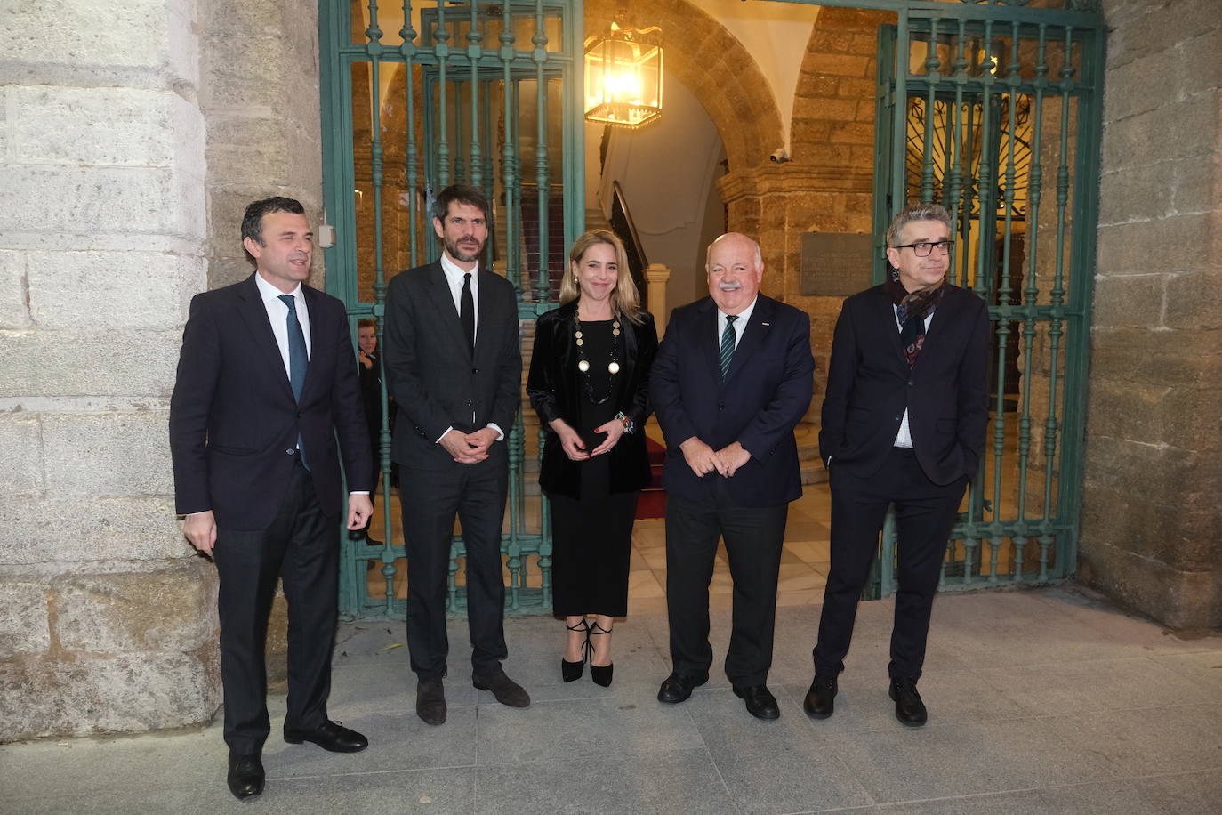 Fotos: Recepción de Ernest Urtasun a los galardonados con las Medallas al Mérito de Bellas Artes 2022