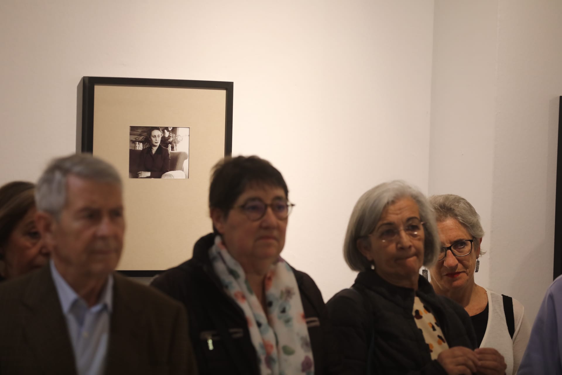 Fotos: La Fundación Cajasol inaugura la exposición “Escrito por mujeres. Escritoras del Siglo XX en español”