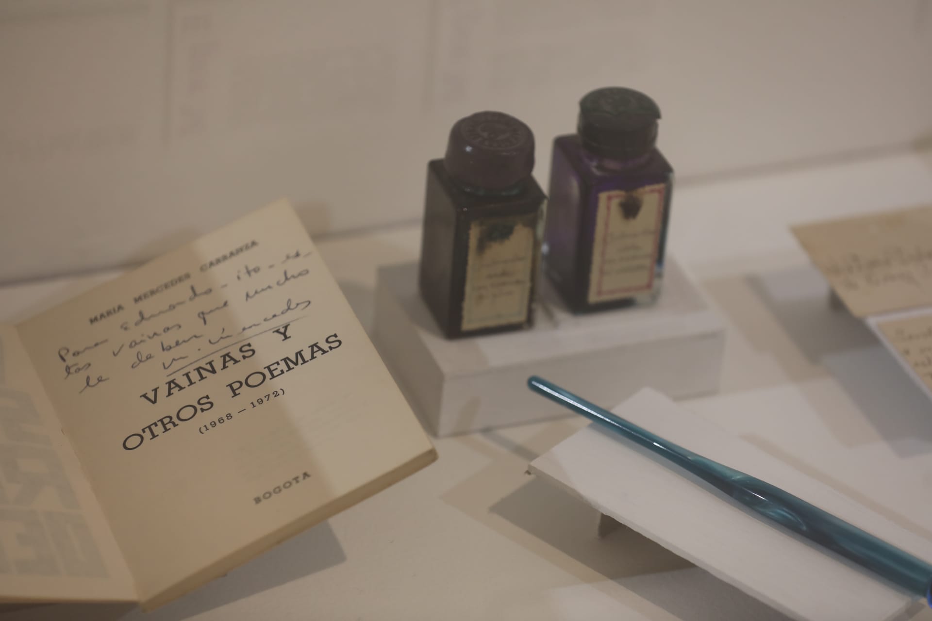 Fotos: La Fundación Cajasol inaugura la exposición “Escrito por mujeres. Escritoras del Siglo XX en español”