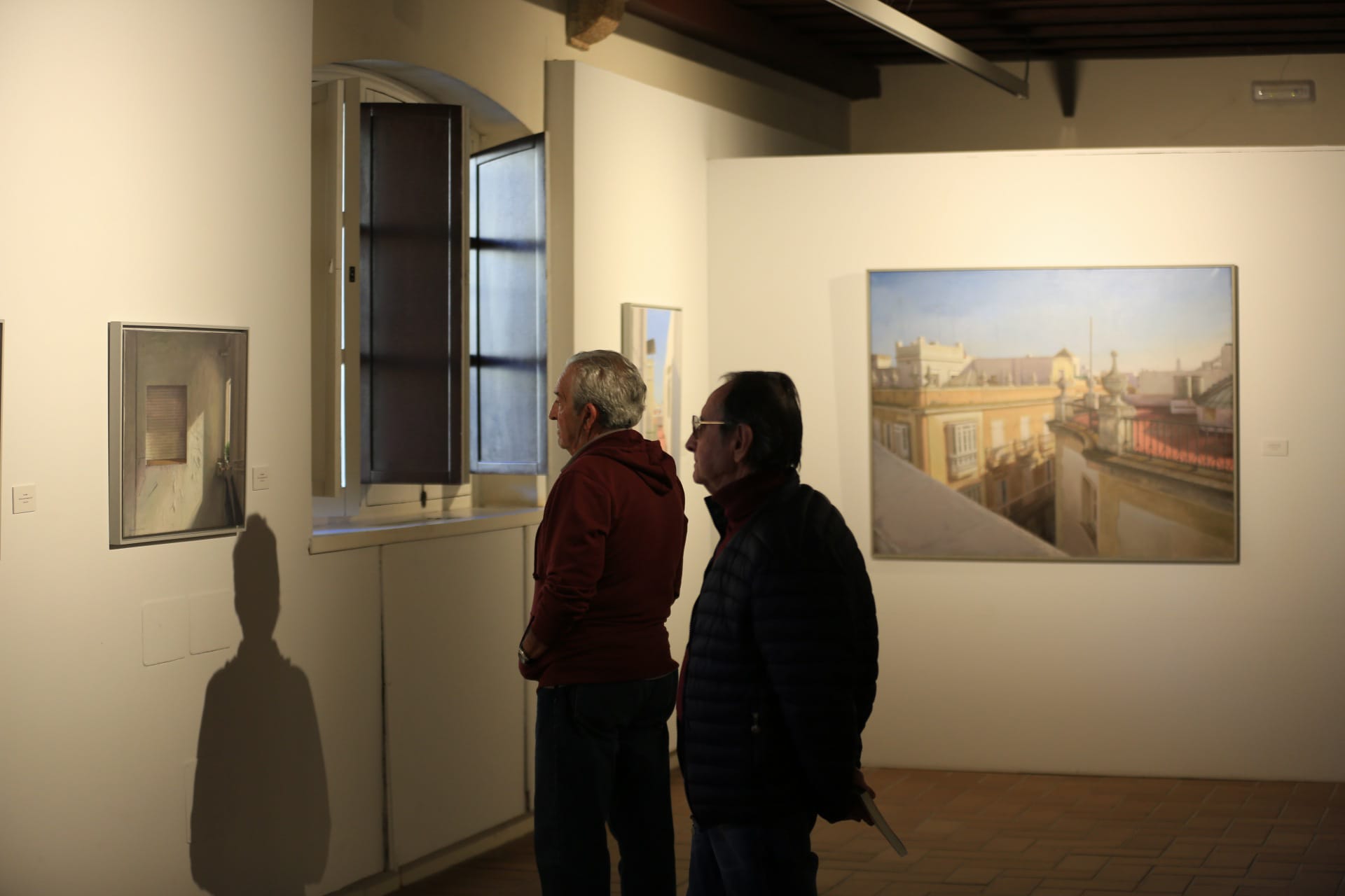 Fernando Devesa inaugura su exposición &#039;La verdad sea pintada&#039;