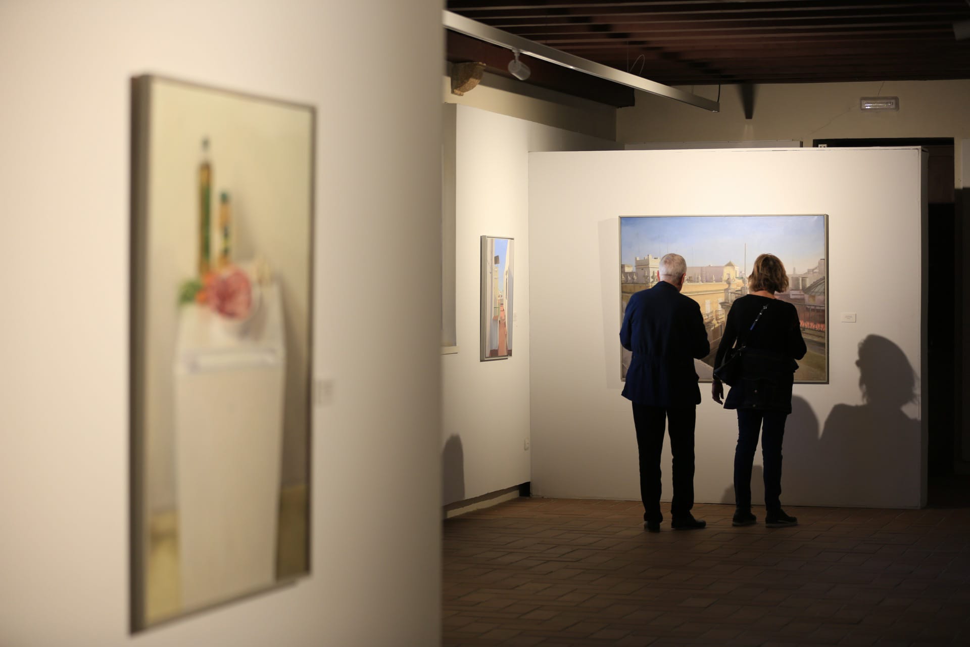 Fernando Devesa inaugura su exposición &#039;La verdad sea pintada&#039;