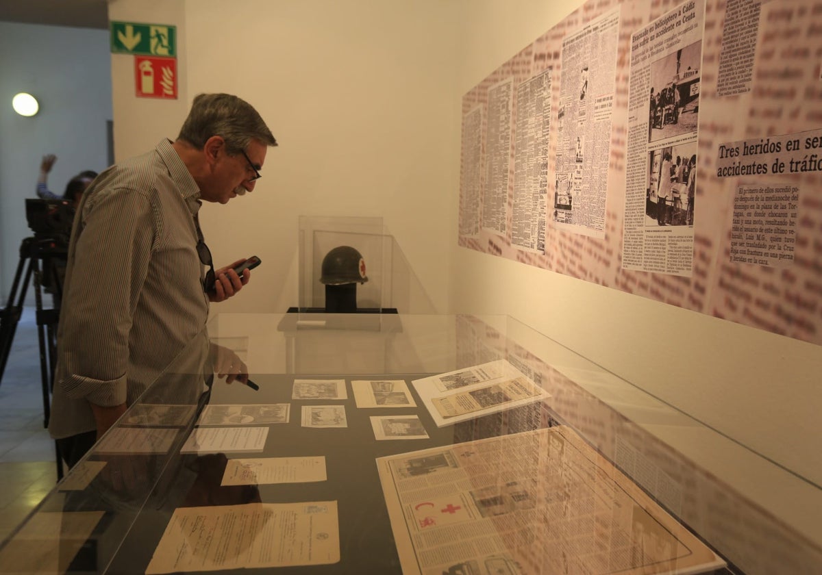 Fotos: Exposición sobre objetos emblemáticos de la Cruz Roja por sus 150 años en la Fundación Cajasol