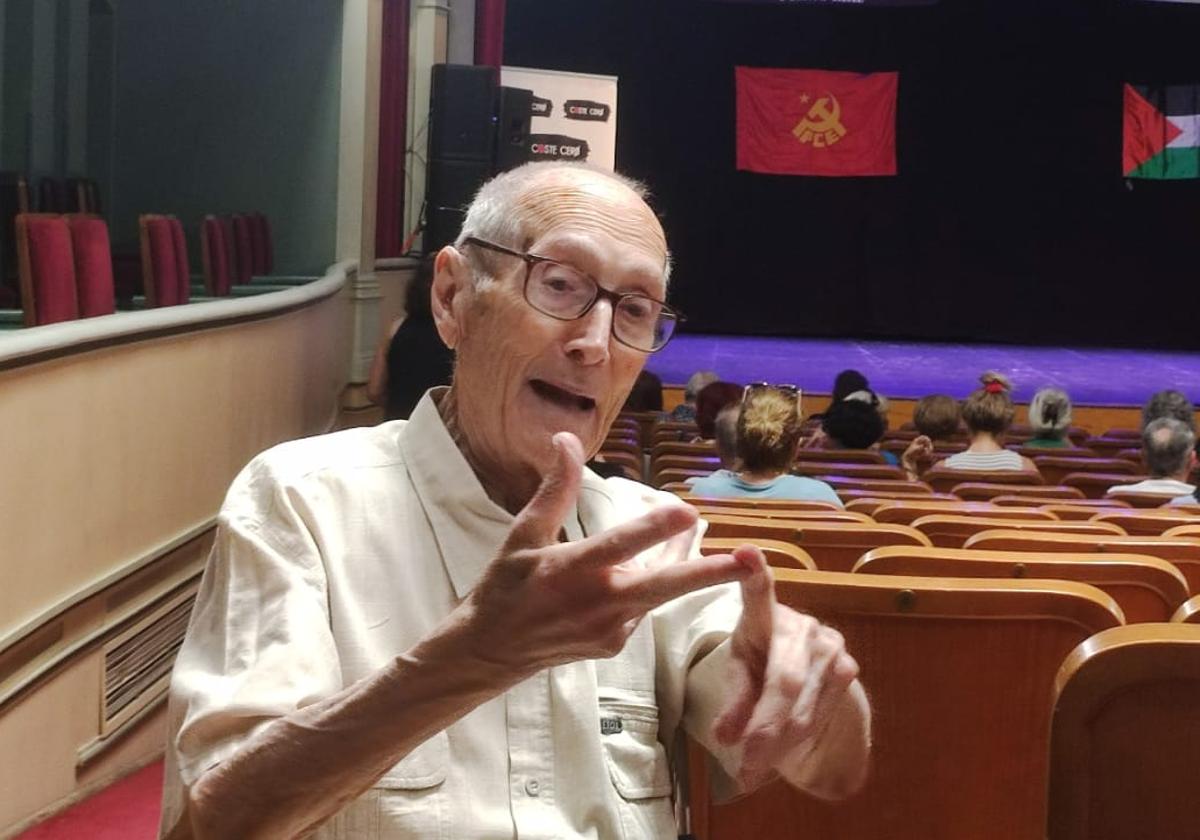 El gaditano Andrés Vázquez de Sola acudió a la presentación de 'La ideología de los lápices'.