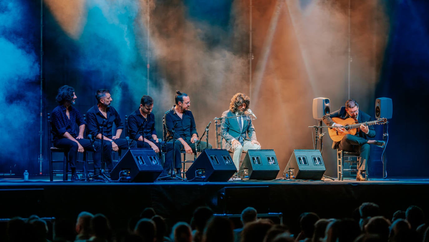 Fotos: Rancapino Chico y María Terremoto regalan su duende en Jerez