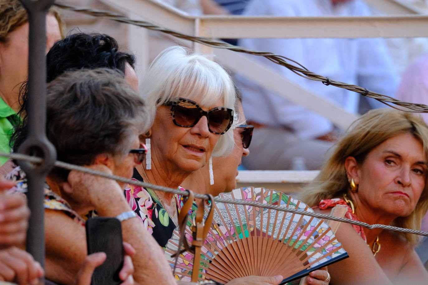 Rotundo triunfo de Manzanares que sale a hombros junto a Aguado en la última corrida del verano en El Puerto