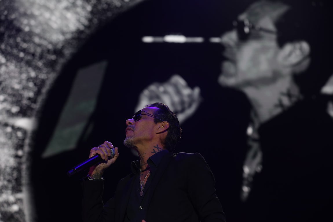Marc Anthony sigue la estela de JLo en Cádiz