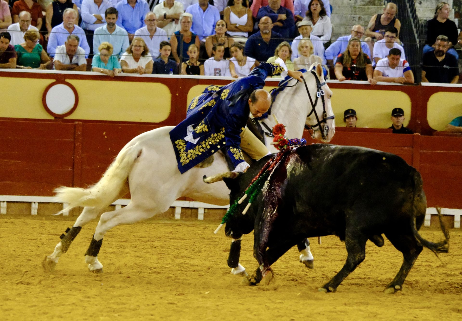 Fotos: Rui Fernandes y Diego Ventura salen a hombros en la nocturna de rejones de El Puerto